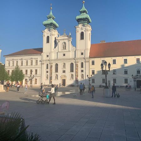 Appartamento Origo Győr Esterno foto