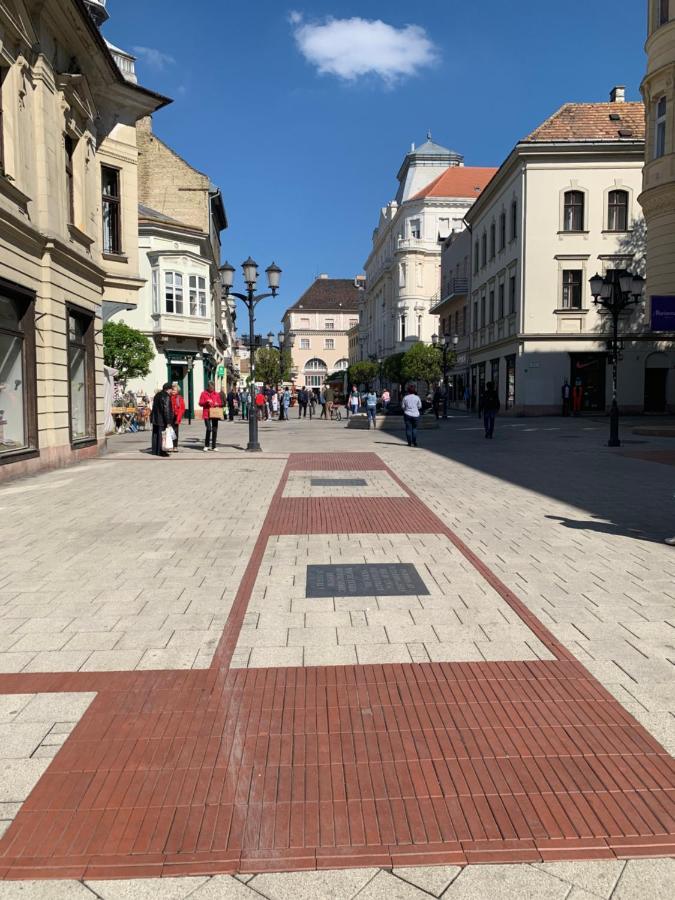 Appartamento Origo Győr Esterno foto