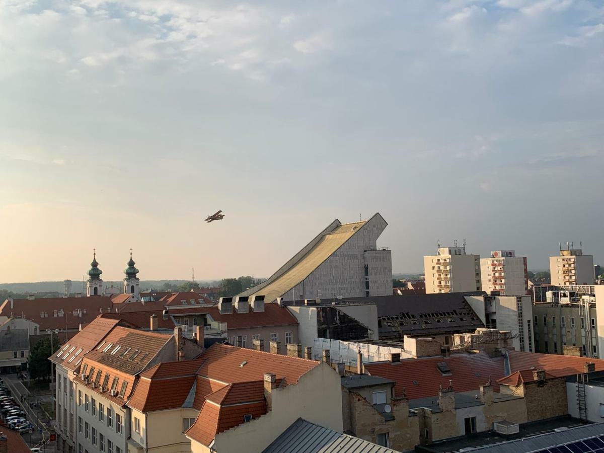 Appartamento Origo Győr Esterno foto