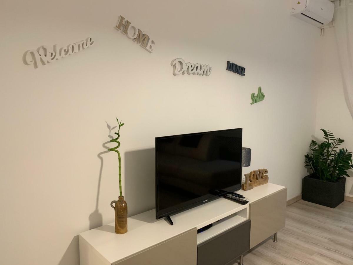 Appartamento Origo Győr Esterno foto